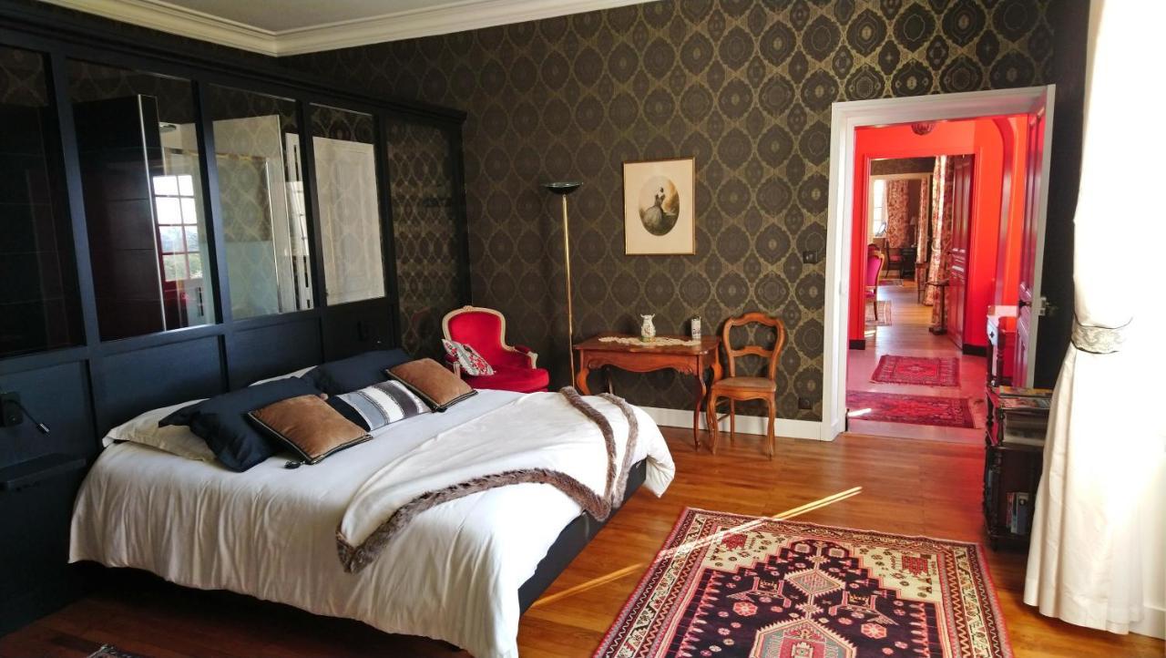 Manoir De Conjon Bed & Breakfast Crouay Exterior photo