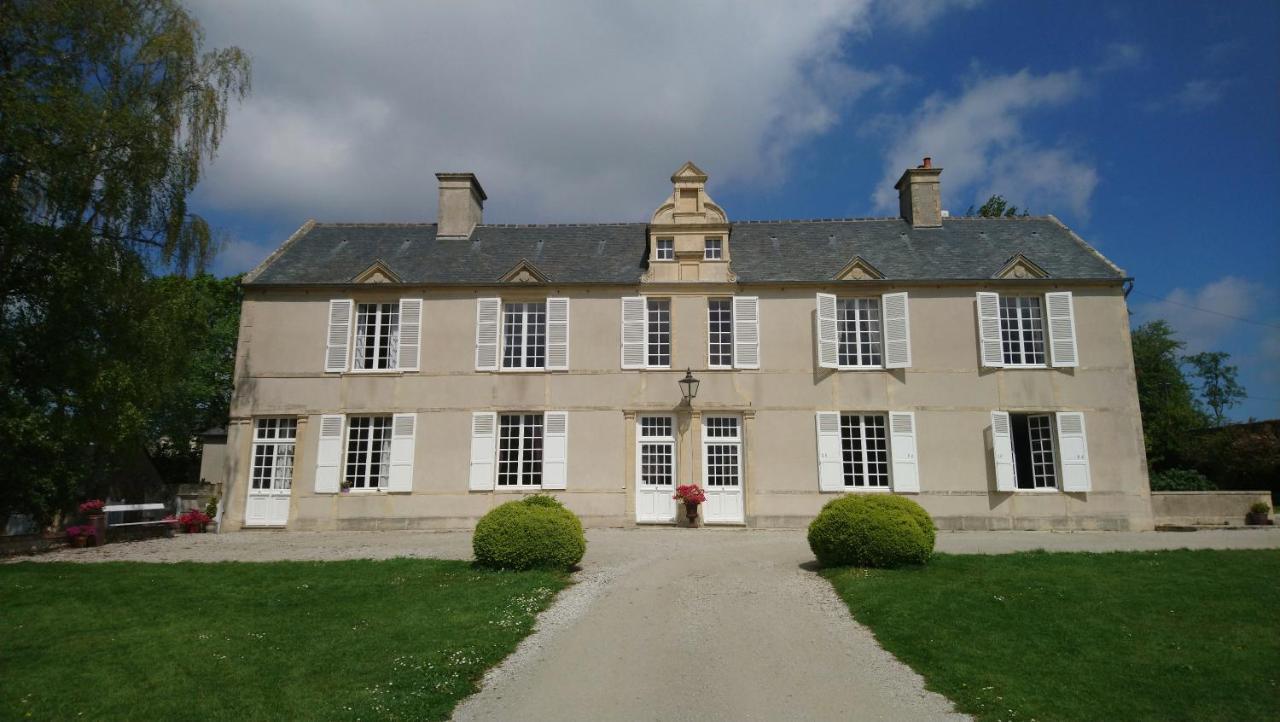 Manoir De Conjon Bed & Breakfast Crouay Exterior photo