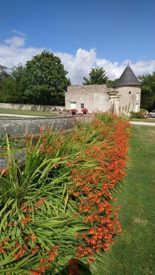 Manoir De Conjon Bed & Breakfast Crouay Exterior photo