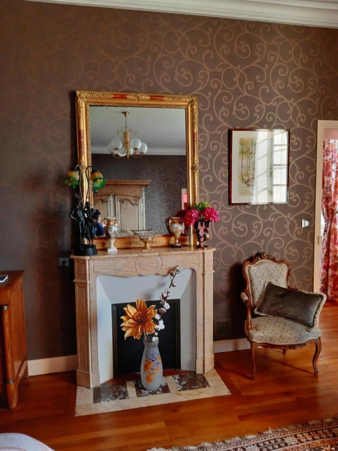 Manoir De Conjon Bed & Breakfast Crouay Exterior photo